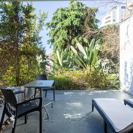 Casa Vela Boutique House Cascais