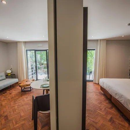 Casa Vela Boutique House & 4* 卡斯凯什