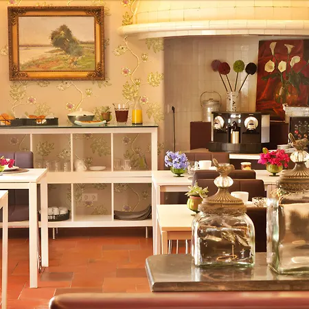 Casa Vela Boutique House & 4* 卡斯凯什