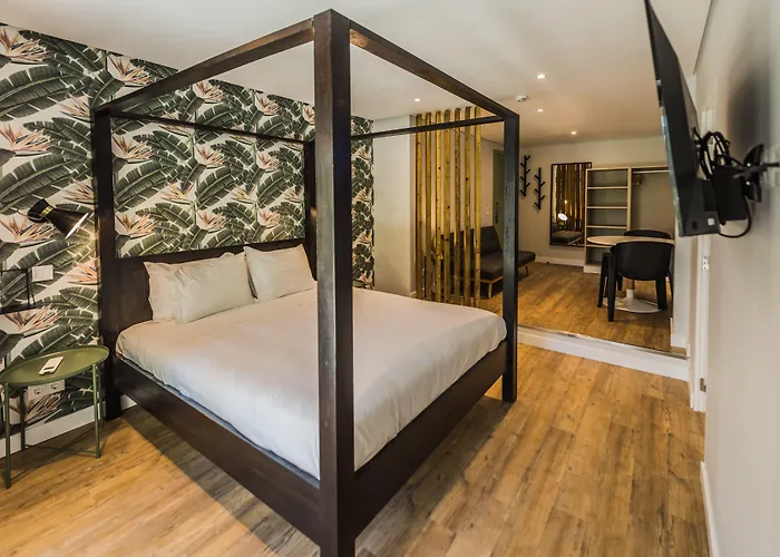 Casa Vela Boutique House & Pensión 4*