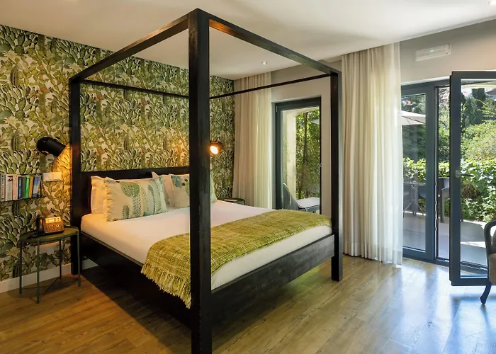 Casa Vela Boutique House & Pensión 4*