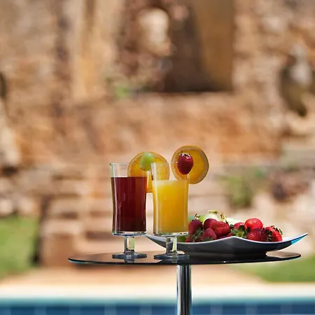 Casa Vela Boutique House & Pensión 4*