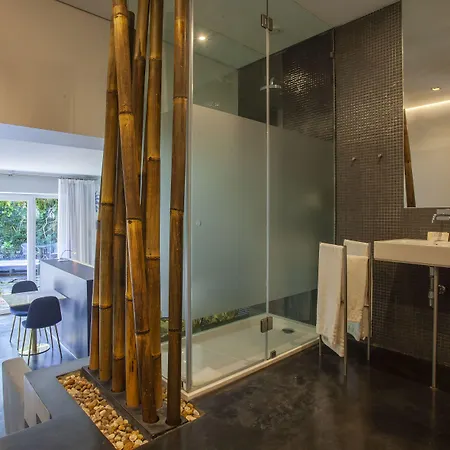 Casa Vela Boutique House & Pensión