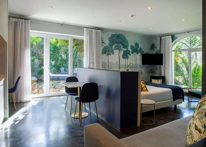 Casa Vela Boutique House & Penzion Cascais