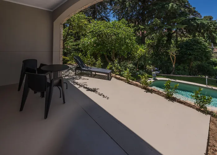 Casa Vela Boutique House & Penzion Cascais